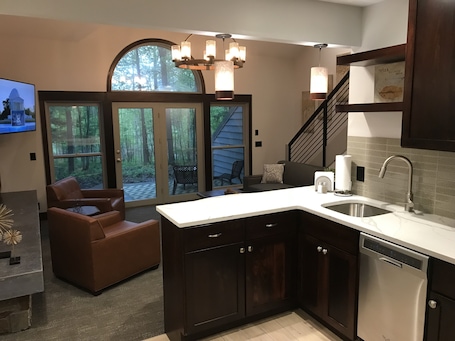 内装. Fully Renovated Condo - Sleeps 7!