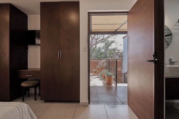 Basic Room, 1 Double Bed