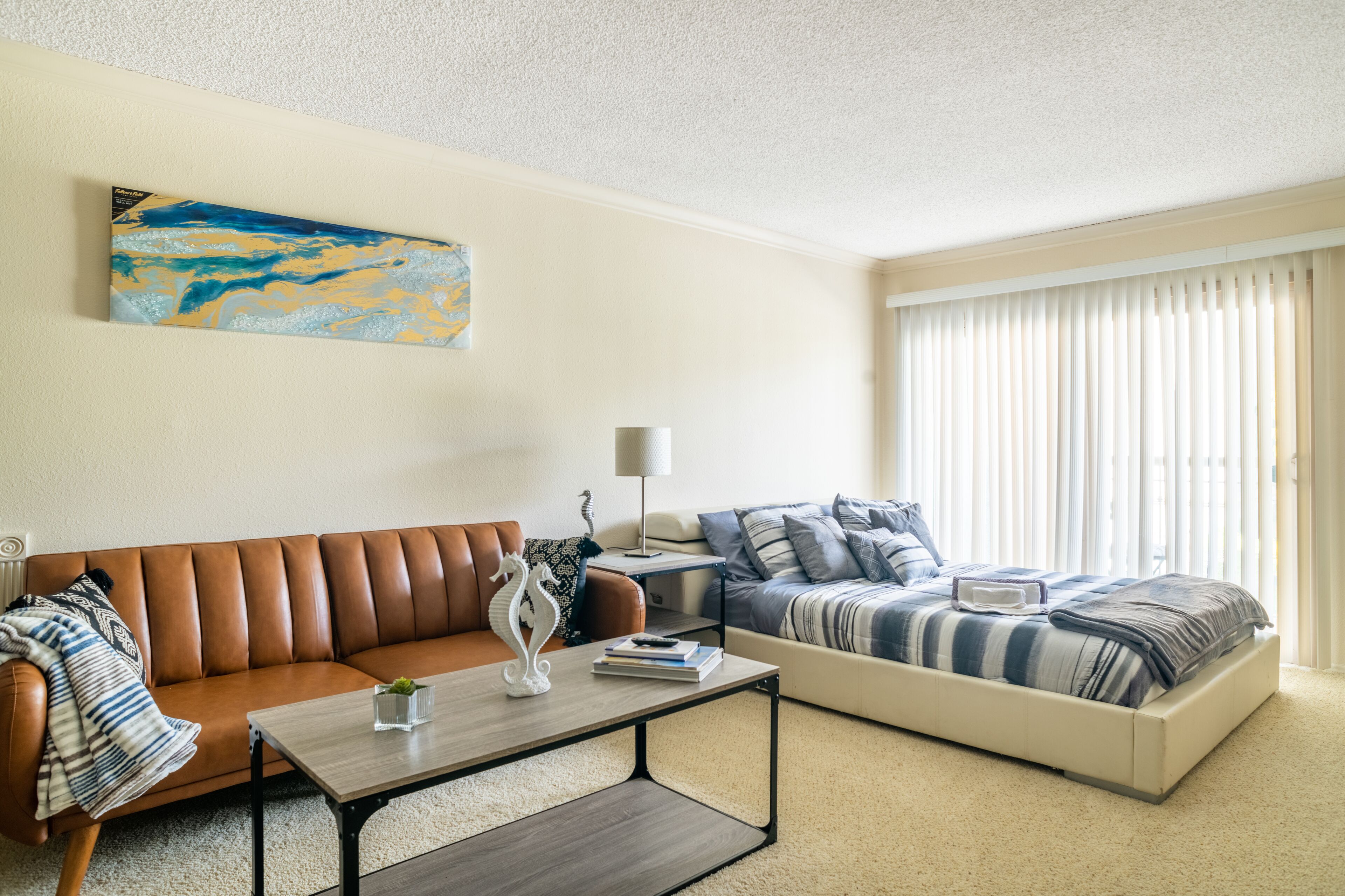 Cozy Retreat in Marina Del Rey 1 Bedroom Steps to Beach, Marina Del Rey, CA Vacation Rental