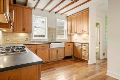 Eddy House, Roscoe Village Haven