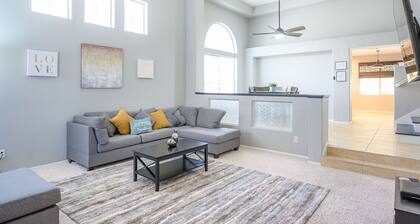 Luxurious Pool Home mins from LV Strip!