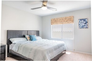 4 bedrooms, desk, free WiFi, bed sheets