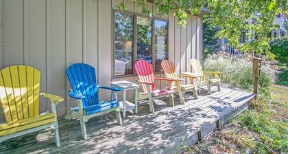 Driftwood: Wrap-around Deck, Downtown Saugatuck, Pet Friendly