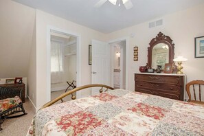 4 bedrooms, free WiFi, bed sheets