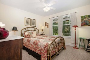 4 Schlafzimmer, Bügeleisen/Bügelbrett, WLAN, Bettwäsche