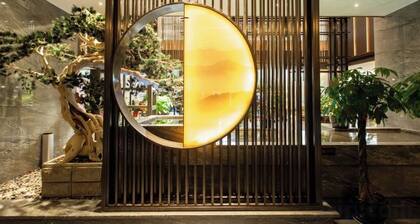 Huarong Mingwei International Hotel