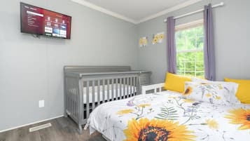 5 bedrooms, in-room safe, iron/ironing board, WiFi