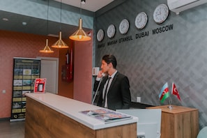 Reception - Hotel Madinah (Baku)