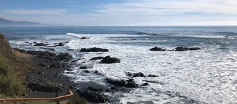 Cozy Oceanview Hideaway 1&2 on Golf Course/Airport