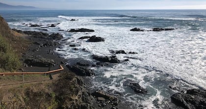 Cozy Oceanview Hideaway 1&2 on Golf Course/Airport