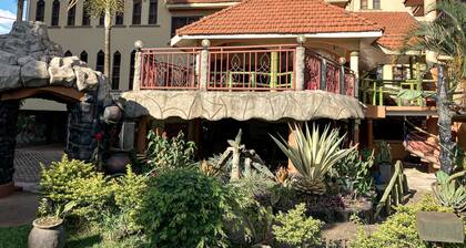 Rwizi Arch Hotel