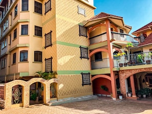 Exterior - Rwizi Arch Hotel (Kampala)