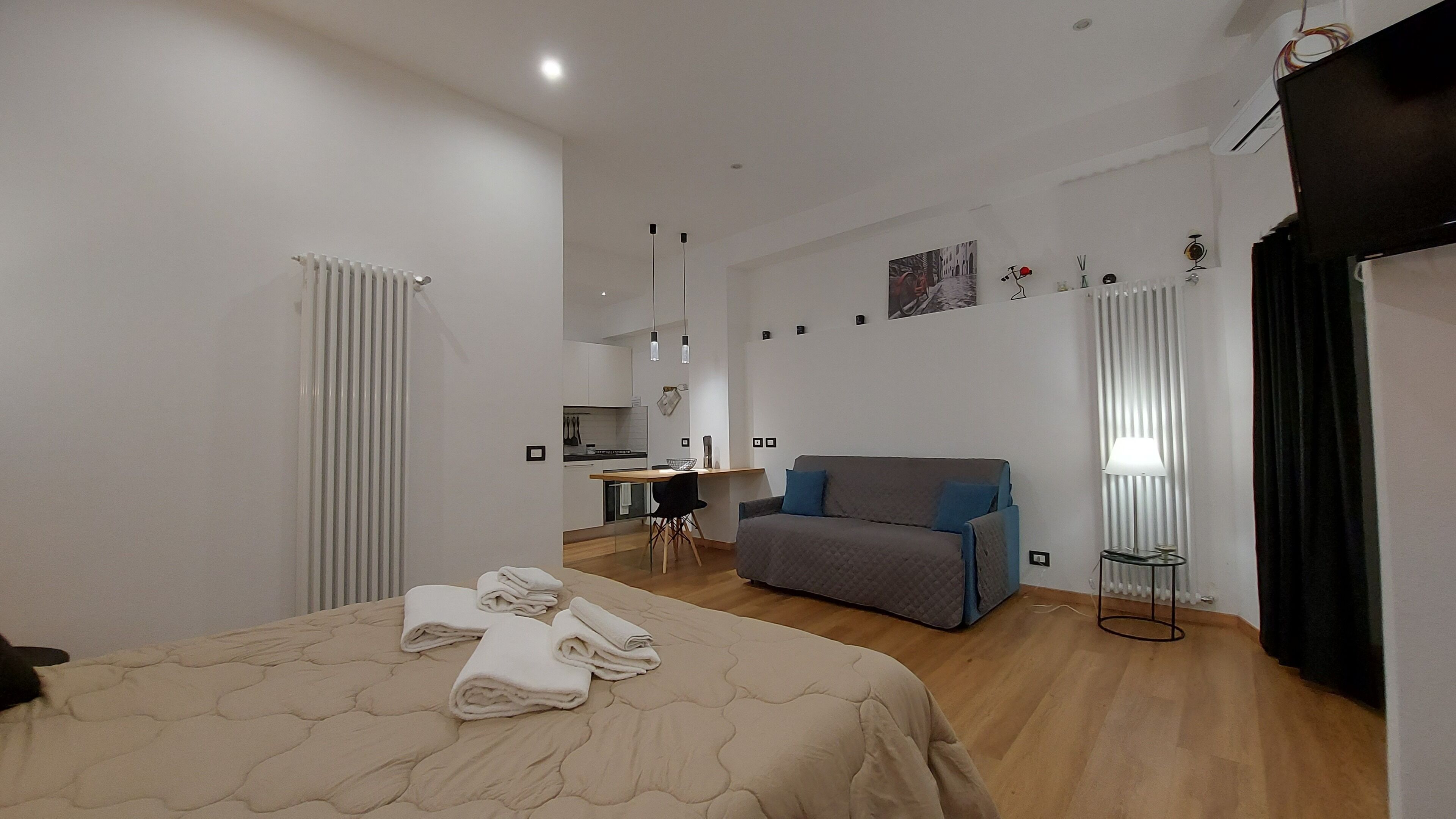 1 chambre, fer et planche à repasser, lit parapluie, Wi-Fi gratuit