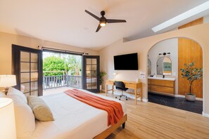 4 camere, una scrivania, ferro/asse da stiro, culla da viaggio