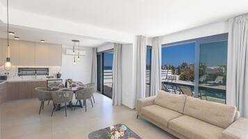 Smart TV, biblioteca musical y videoteca