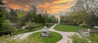 Hexagon House Bed and Breakfast