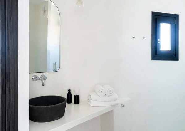 Hair dryer, towels