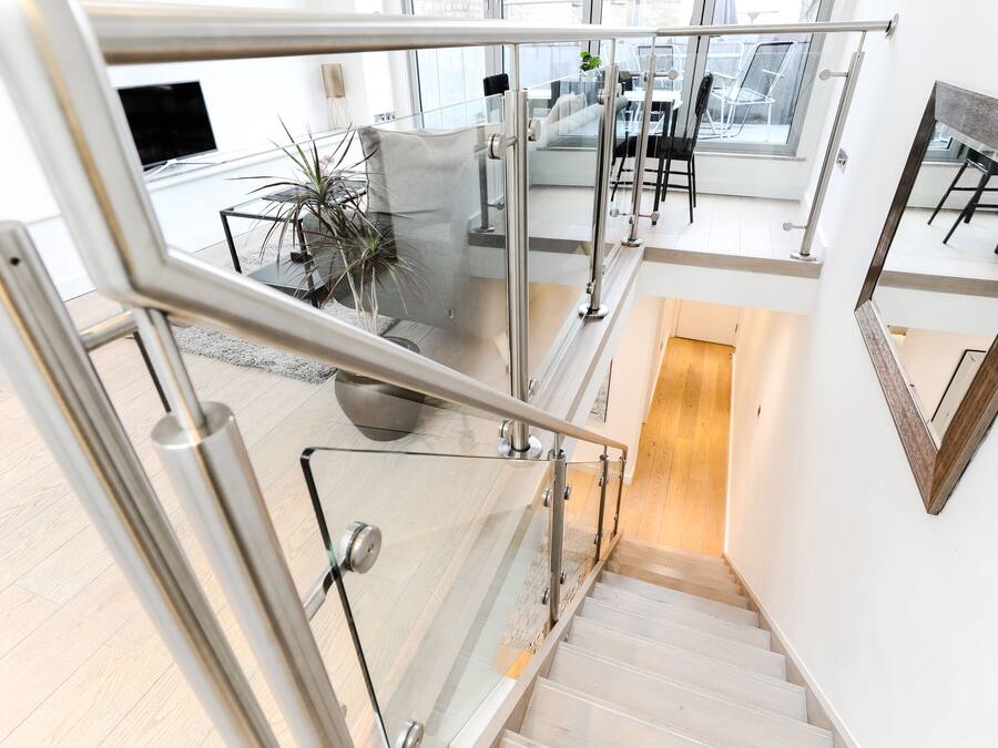 Luxury Apartment | Living area | 32-inch flat-screen TV with digital channels, TV