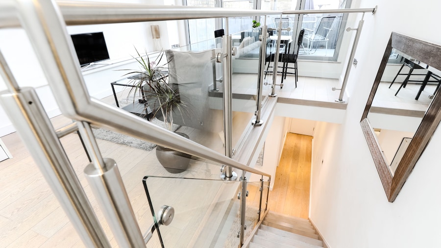 Trafalgar Square by Excel Apartments