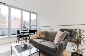 Luxury Apartment | Living area | 32-inch flat-screen TV with digital channels, TV - Trafalgar Square by Excel Apartments (London)