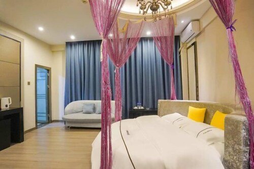 Gui Gui Jia Ri Hotel