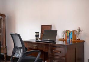 1 bedroom, desk, free WiFi - Casita El Mirador  (Antigua Guatemala)