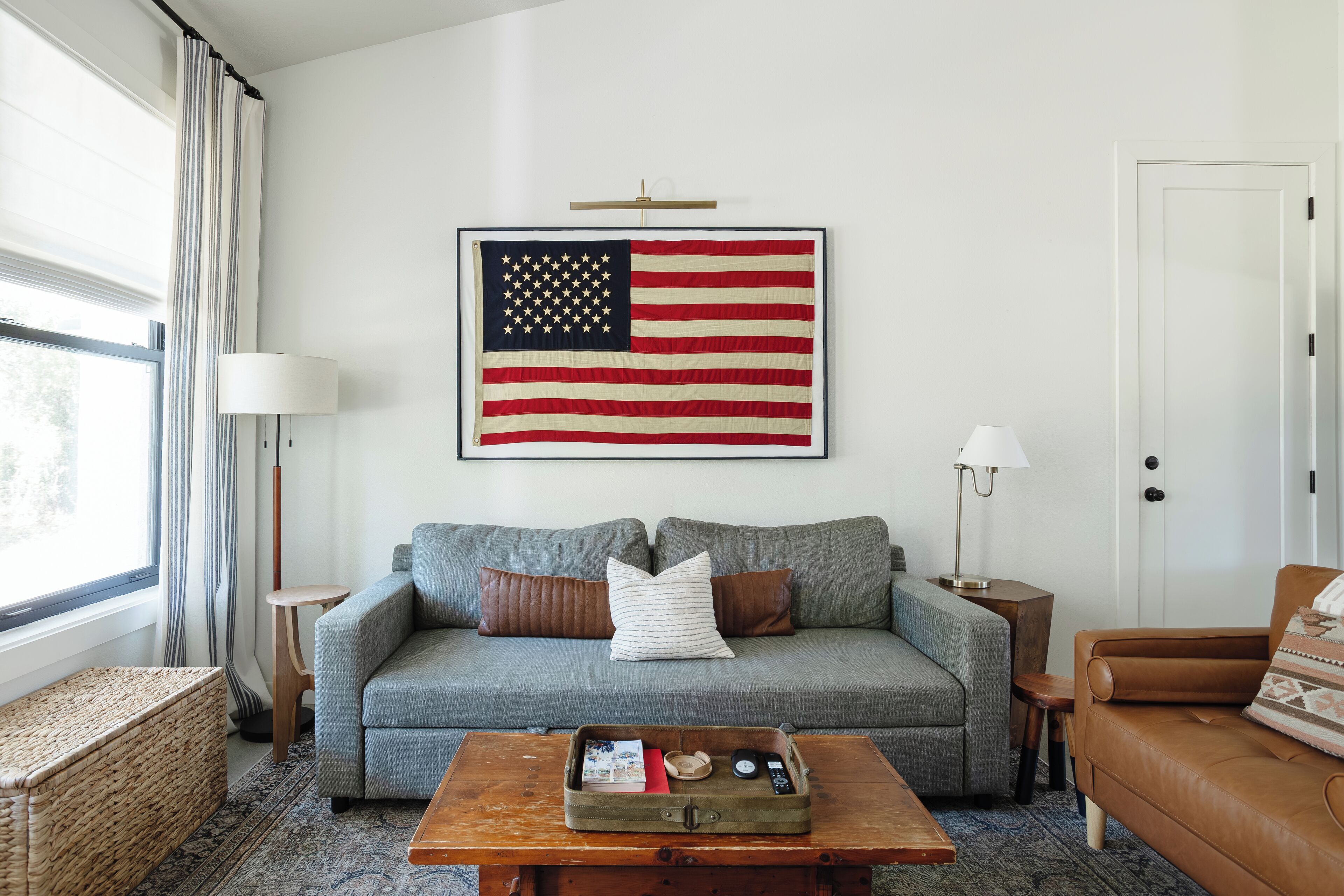 Smart TV, table tennis, books