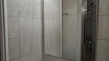 Haartrockner, Toilettenpapier