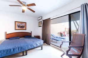 Marina del rey 505 | Blackout drapes, free WiFi, bed sheets - Marina del Rey (Mazatlán)