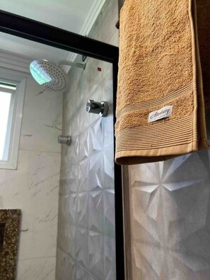 Bathroom - Ap Premier Home Club - Turismo e Lazer (Penha)