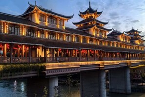 Unclassified image, 5 of 22, button - Lingjuli Grand Hotel (Enshi Prefecture National Sports Center) (Enshi City)