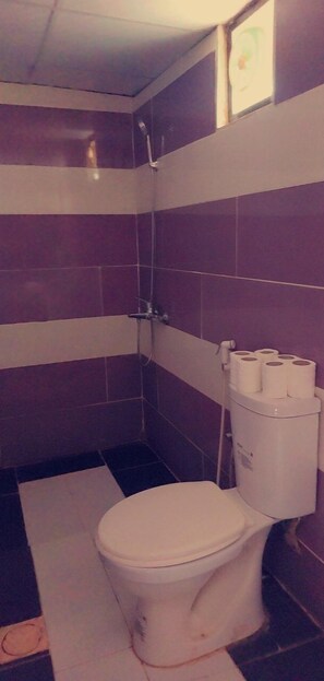 Deluxe Tent | Bathroom
