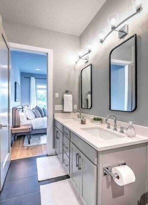 Een douche, een haardroger