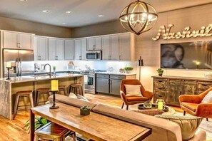 Interior - New Downtown Skyline Views 13 Beds! Rooftop Deck! (Nashville)