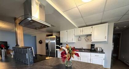 Private apartment, on a horse farm, w/ 2 bedrooms