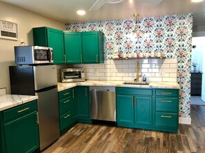 Frigorifero, forno, lavastoviglie