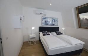 1 多间卧室、熨斗/熨衣板、WiFi、床单