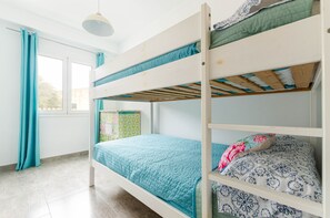 3 chambres, fer et planche Ă repasser, lit parapluie, Wi-Fi gratuit