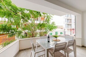 Outdoor dining - YourHouse Can Cortana (Pollensa)