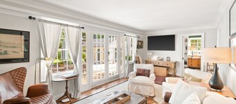 GreenLeaf | Close to UVA and Downtown, Sleeps 7 with Yard!