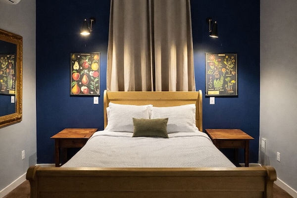 2 quartos, ferros/tábuas de passar roupa, Wi-Fi de cortesia