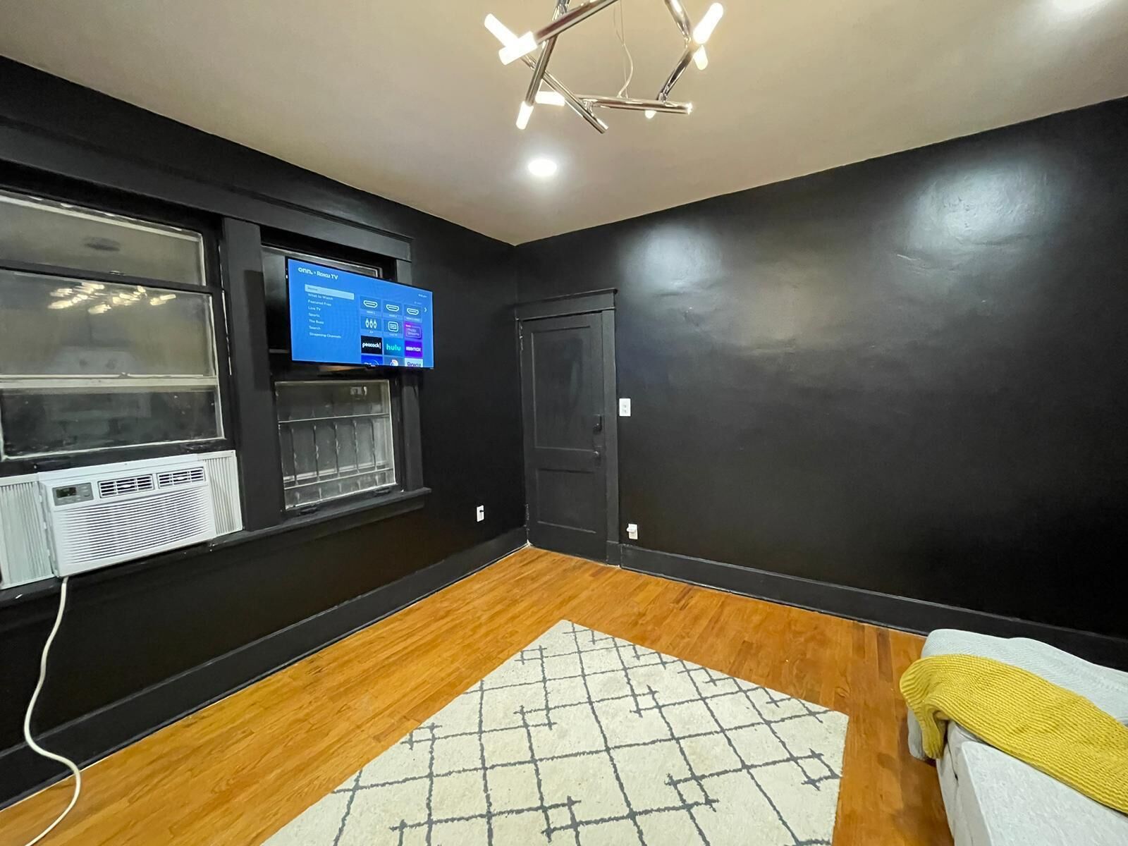 Midtown Cozy Studio