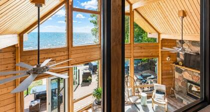 Ainsley's Cove - Swim spa open all year!