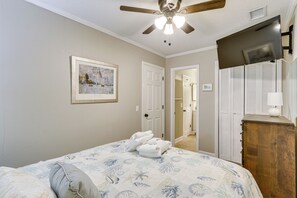1 chambre, fer et planche à repasser, accès Internet, draps fournis