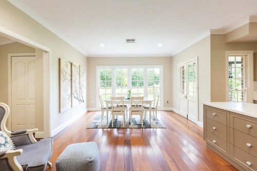 Mulgoa - Country Home