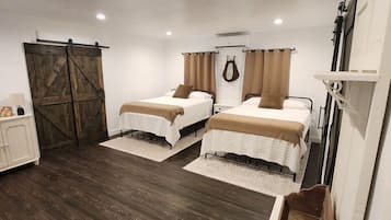 2 Schlafzimmer, Bügeleisen/Bügelbrett, Reisekinderbett, kostenloses WLAN