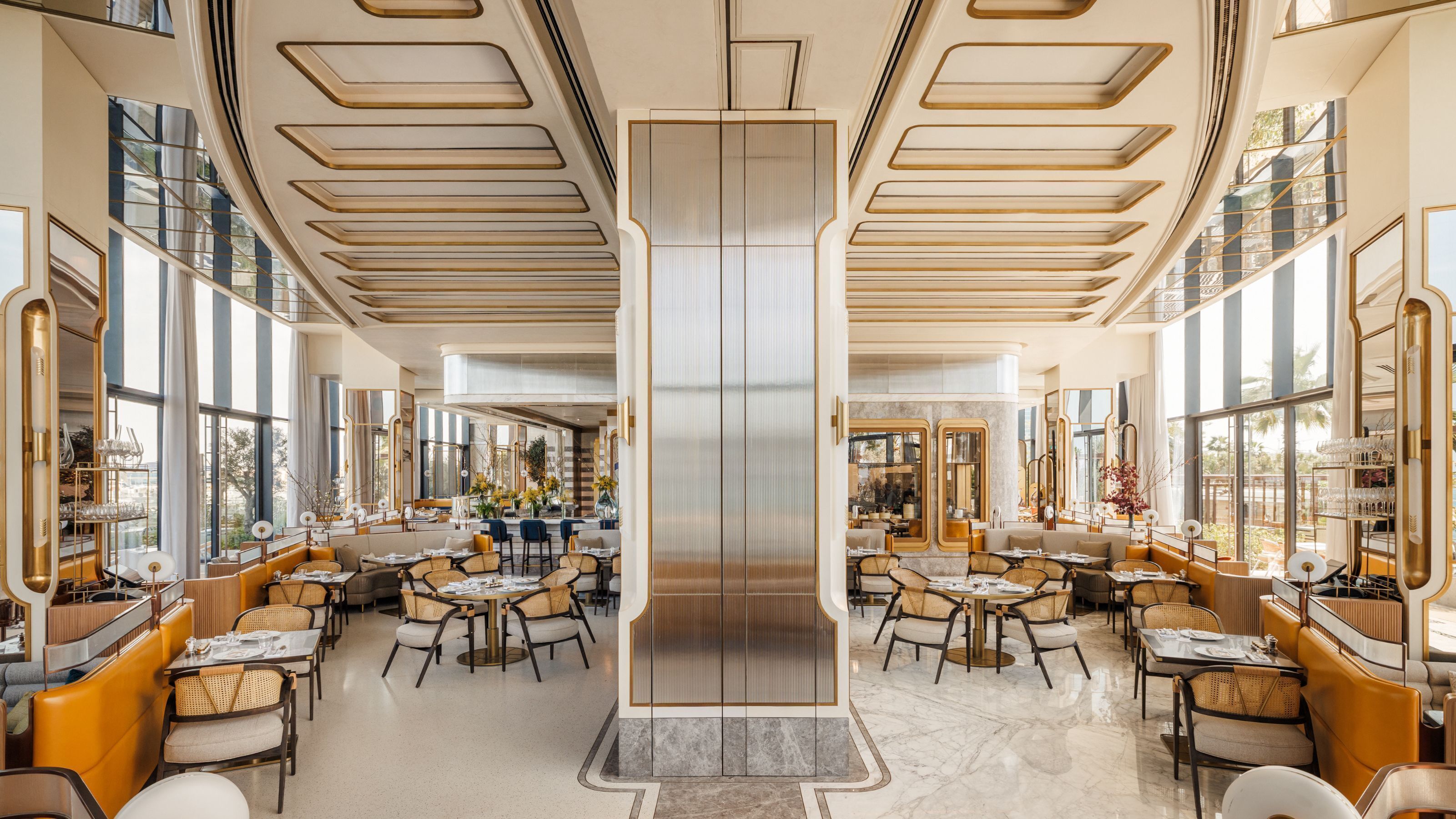 Daily full breakfast (AED 390 per person)