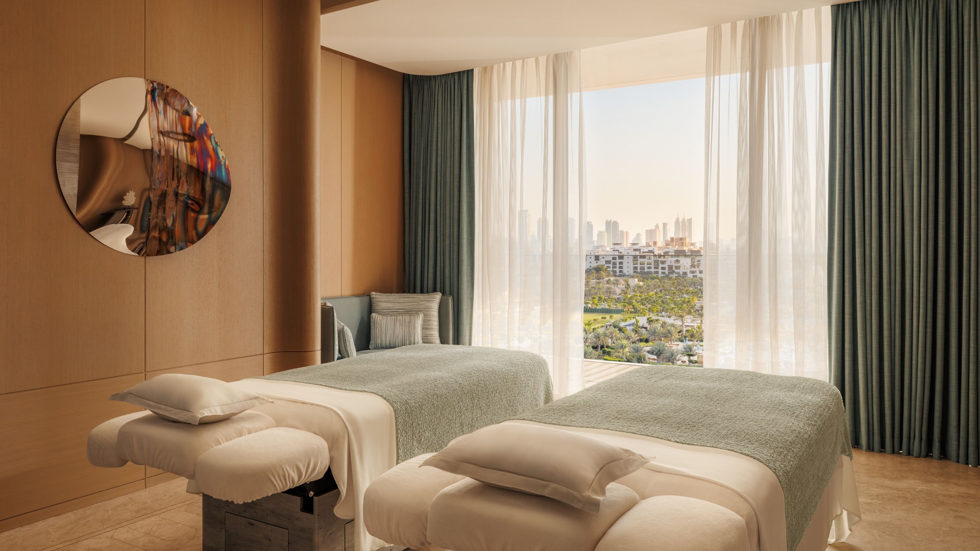 Couples treatment rooms, body treatments, body wraps, body scrubs