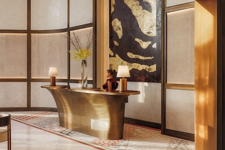 4 bars/lounges, 2 poolside bars, beach bar