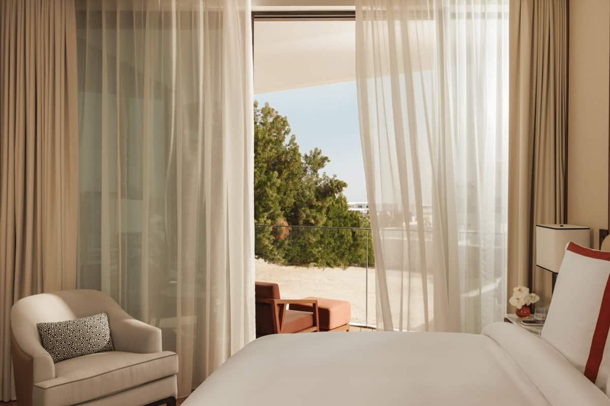 Premium bedding, in-room safe, individually furnished, desk